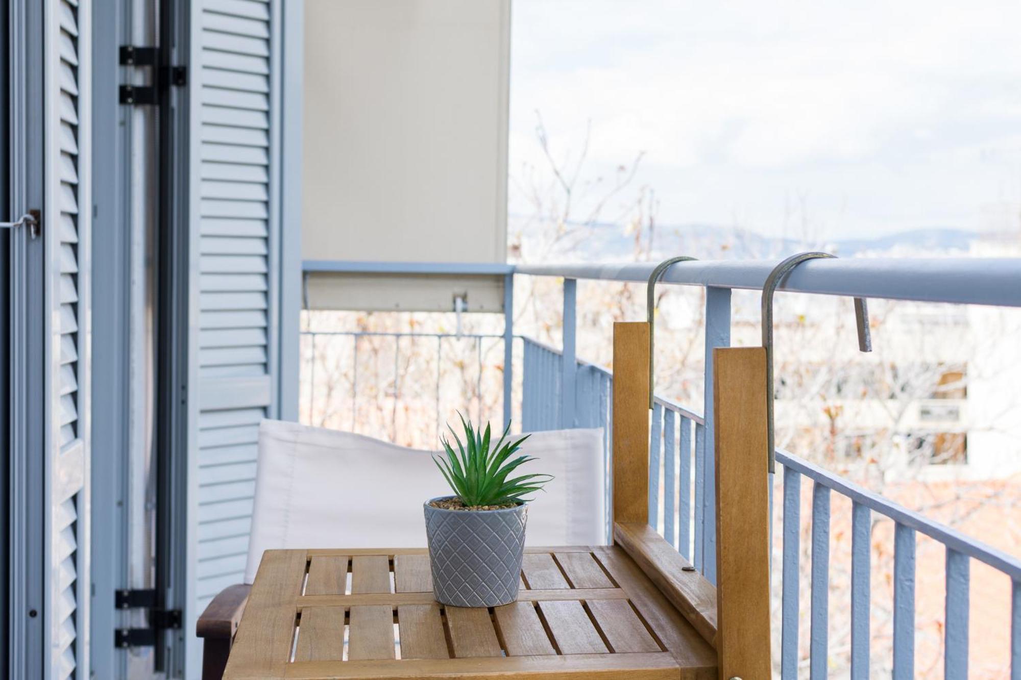 Stratum Apartment By Lobbysquare Atenas Exterior foto